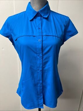 Magellan Outdoors Blue Short Sleeve Button-Front Shirt